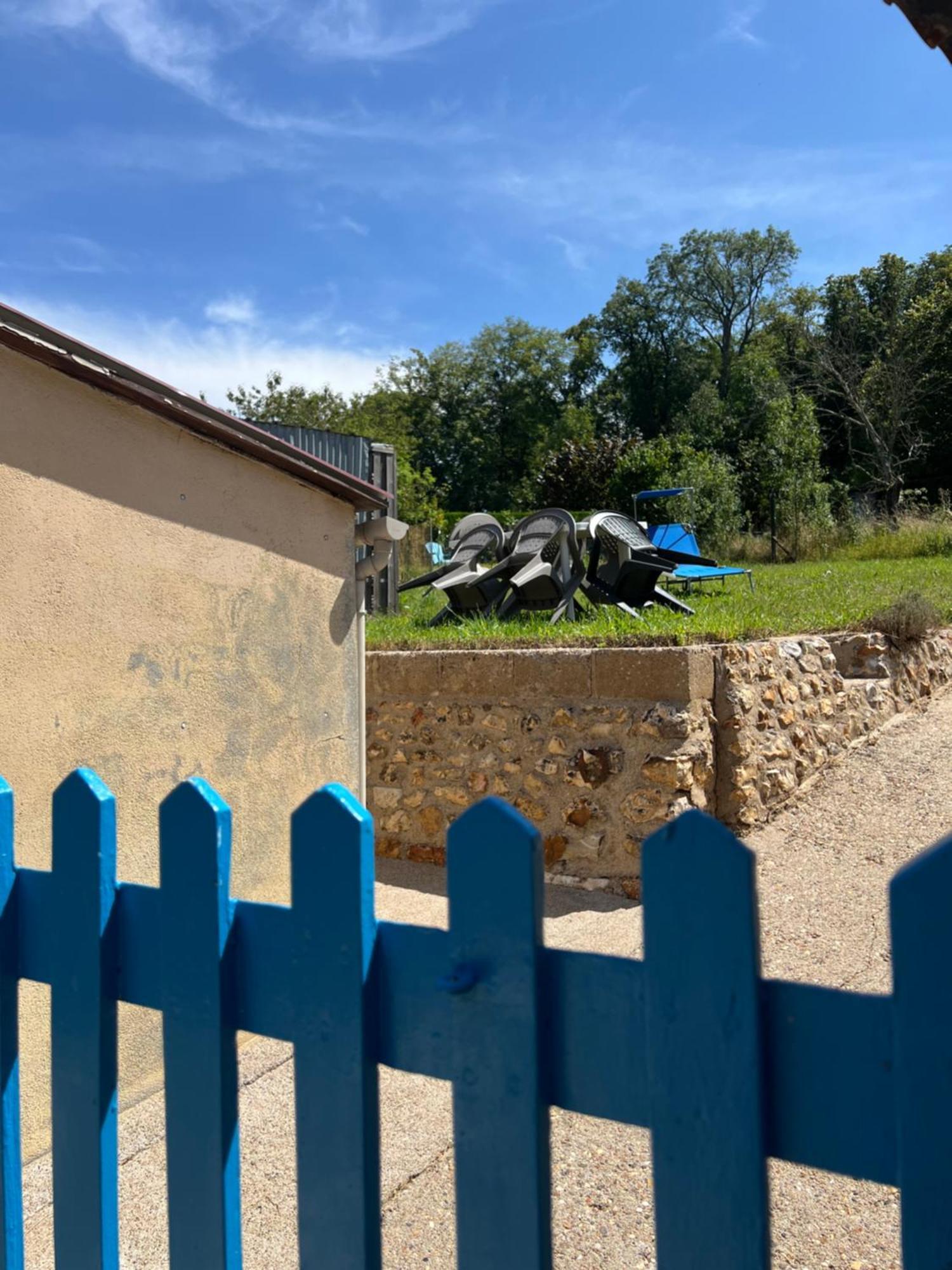 Le Campagnard Vintage Bourguignon Villa Saint-Privé Exterior photo